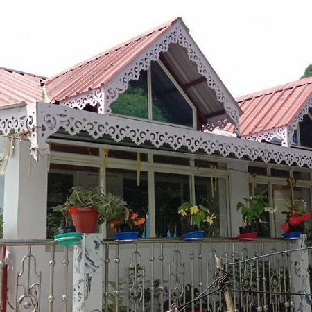 Rise N Shine Homestay Darjeeling  Bagian luar foto